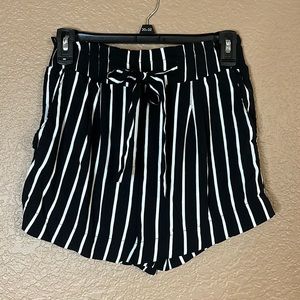 Small black and white striped flowy shorts